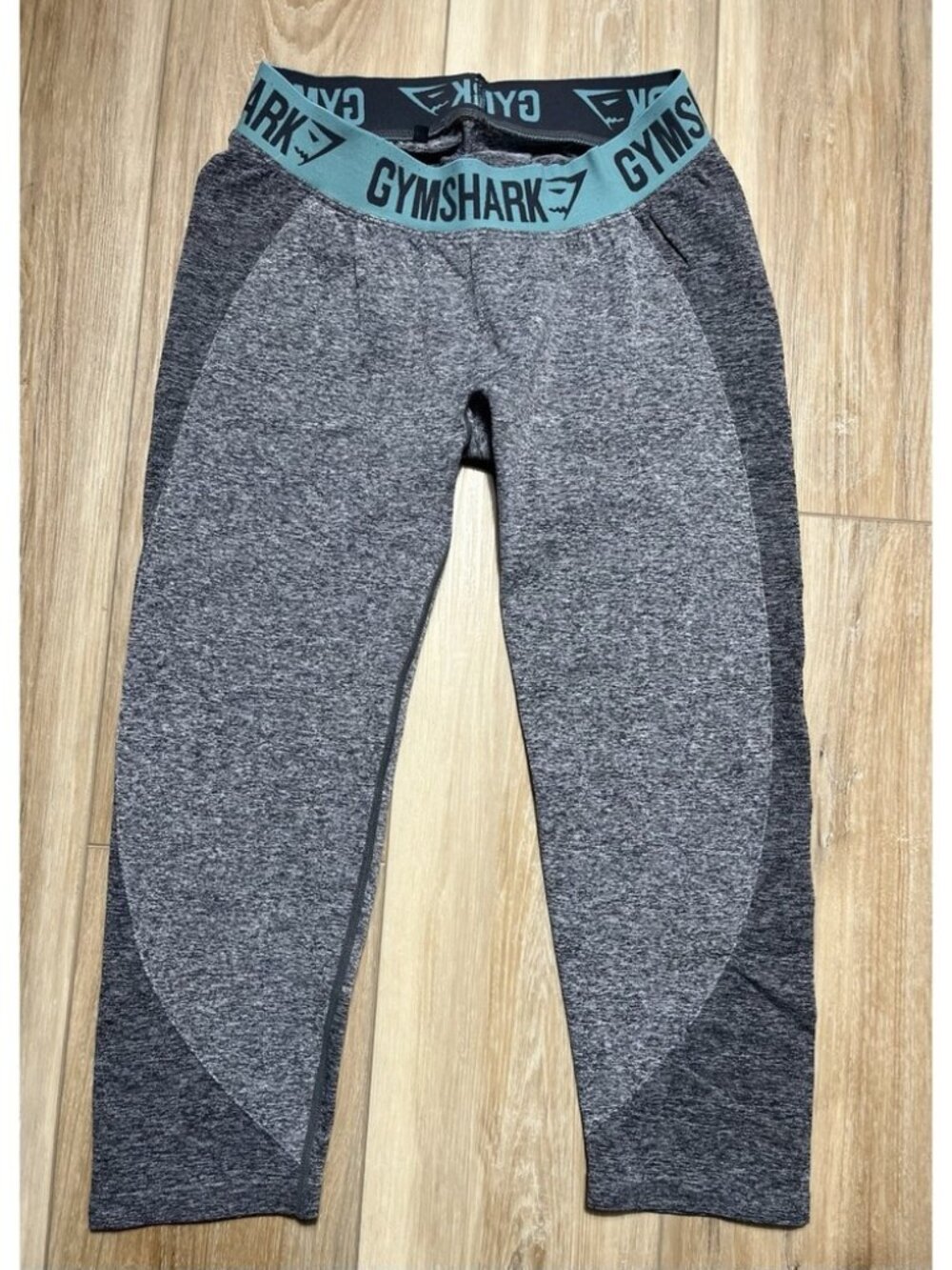 GYMSHARK Gray Teal Flex Low Rise Cropped Leggings - Women Size Small